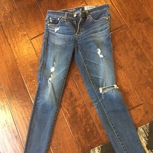 AG super skinny size 26 excellent condition